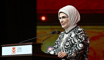 Emine Erdoğan, Asırlık Tatların Buluşma Noktası: 7 Bölgede Türk Mutfağı sergisine katıldı