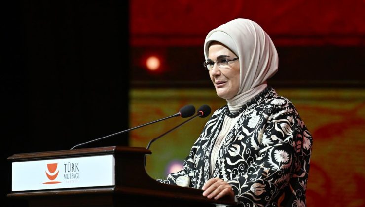 Emine Erdoğan, Asırlık Tatların Buluşma Noktası: 7 Bölgede Türk Mutfağı sergisine katıldı