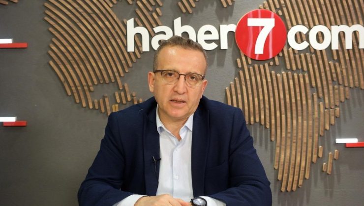 Eray Güçlüer’den dikkat çeken tespit! ‘Bilgili cahiller ortaya çıktı’