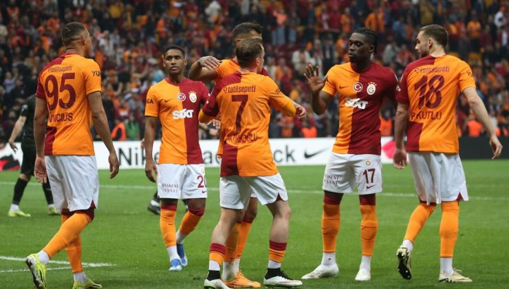 Galatasaray lig tarihine geçmek için sahaya çıkıyor!