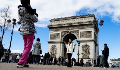 Alman devi iflas etti, turizm sektörü alarma geçti