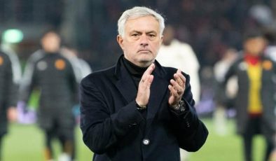 Fenerbahçe, Mourinho’yu KAP’a bildirdi