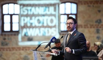 İstanbul Photo Awards 10. yıl sergisi Rami Kütüphanesi’nde açıldı