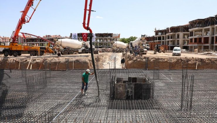 Karatay’ın 600 dairelik 44. konut hamlesinde temeller atıldı