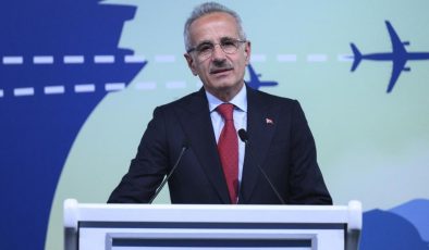 Bakan Uraloğlu: Uçuş ağımız 131 ülkede 346 noktaya ulaştı