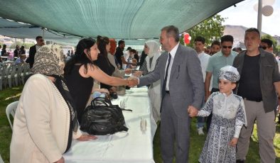 Mahir Ünal’dan anlamlı program! Başkan Erdoğan’dan tebrik mesajı