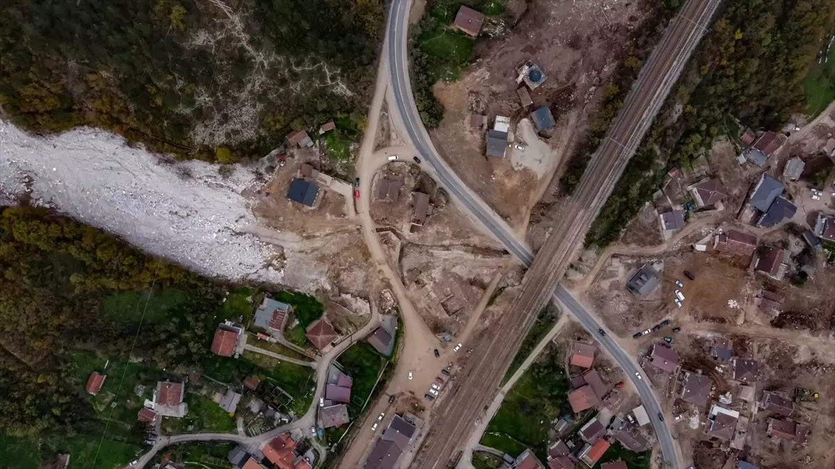 Bosna Hersek’te Sel Faciası: Yardımlar Devam Ediyor