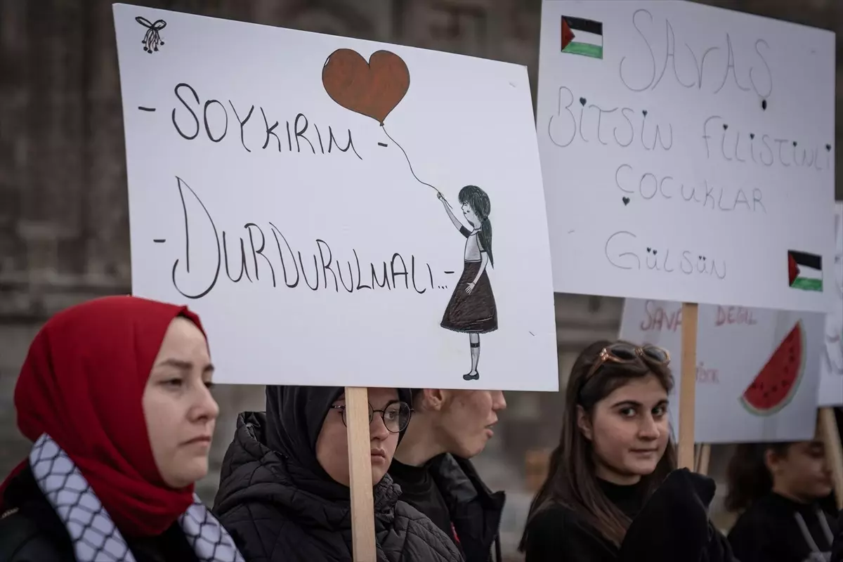 Erzurum’da Çocuklar Hakları İçin Toplandı